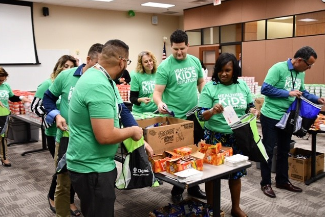 Cigna Builds Blessings in a Backpack in Orlando